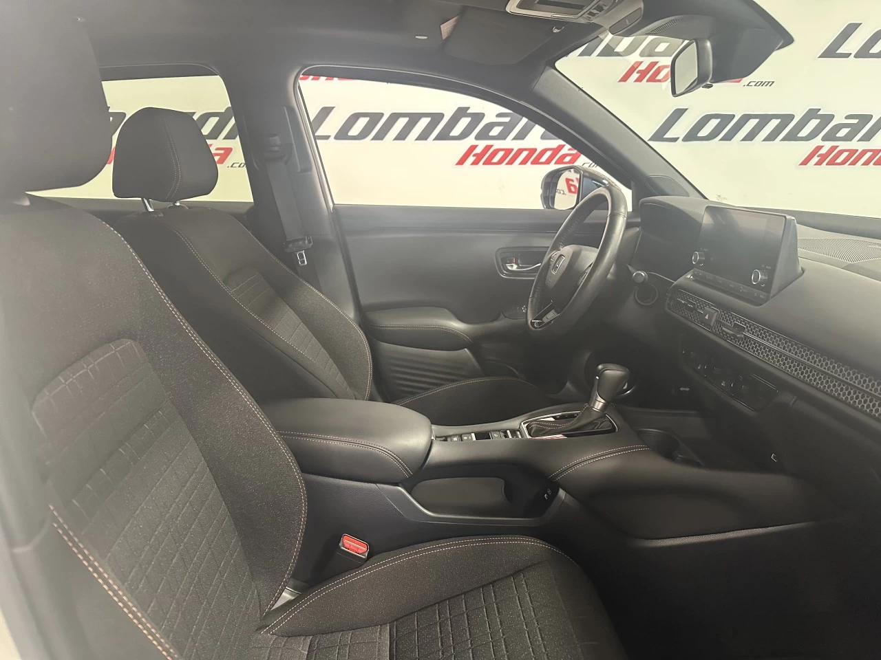 2024 Honda HR-V Sport-B Main Image