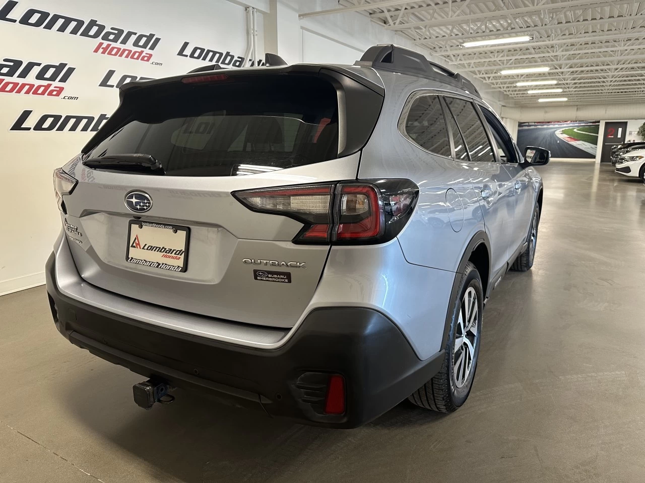 2020 Subaru Outback Touring Main Image