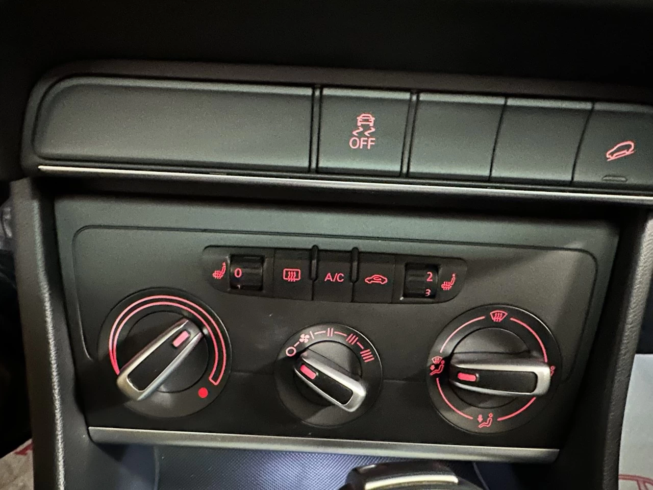 2017 Audi Q3 Komfort Main Image