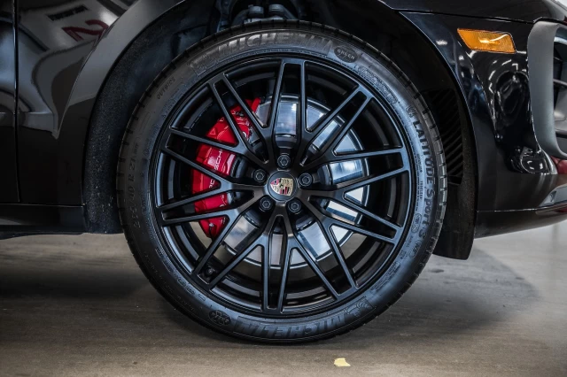 Porsche Macan GTS 2024