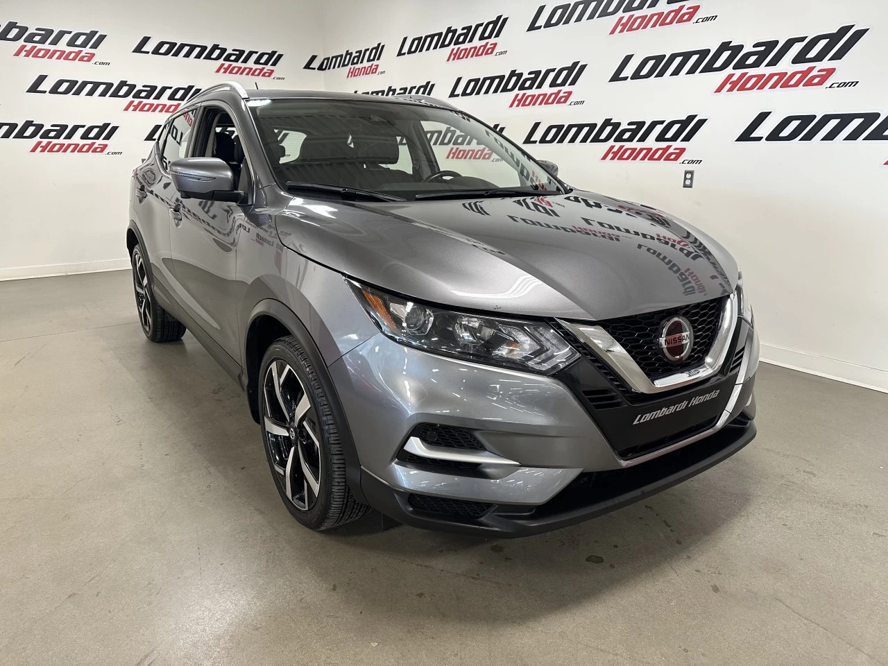 2023 Nissan Qashqai SL Main Image