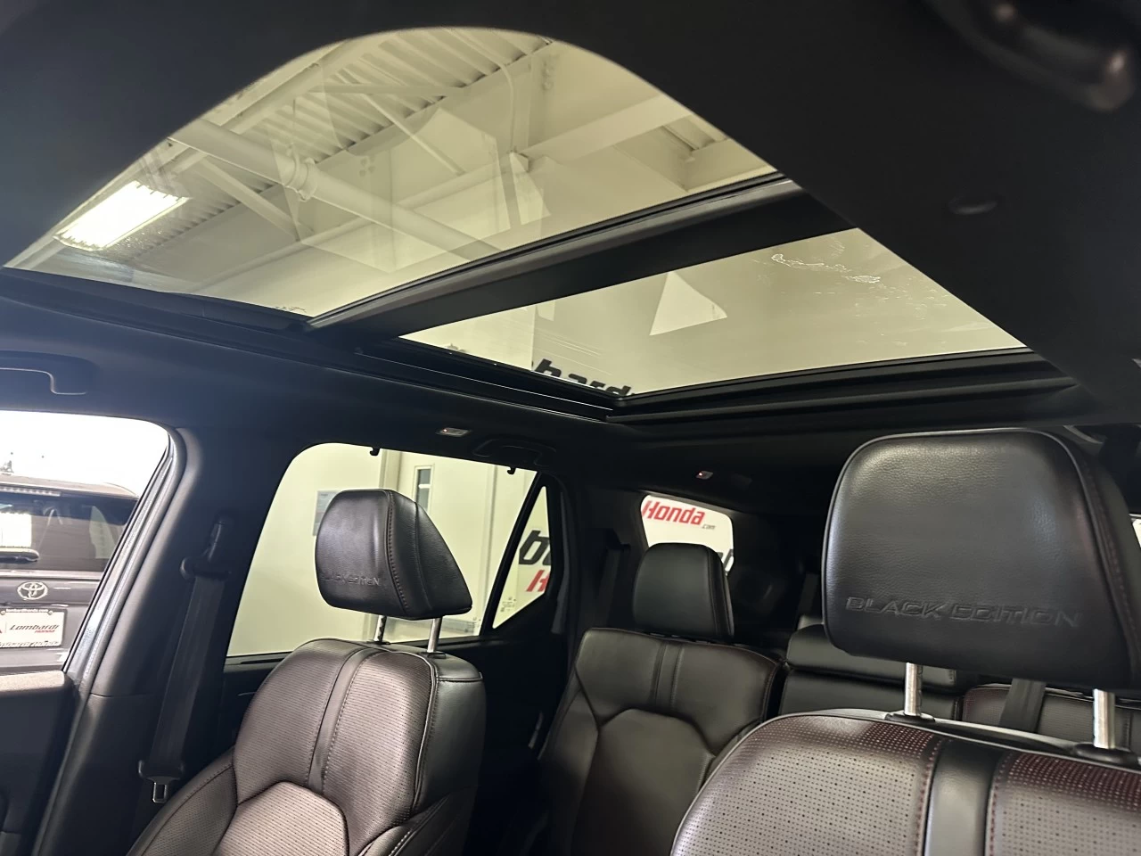 2023 Honda Pilot Black Edition Main Image