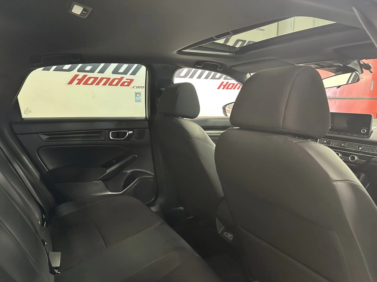 2022 Honda Civic
                                                    Sport Main Image