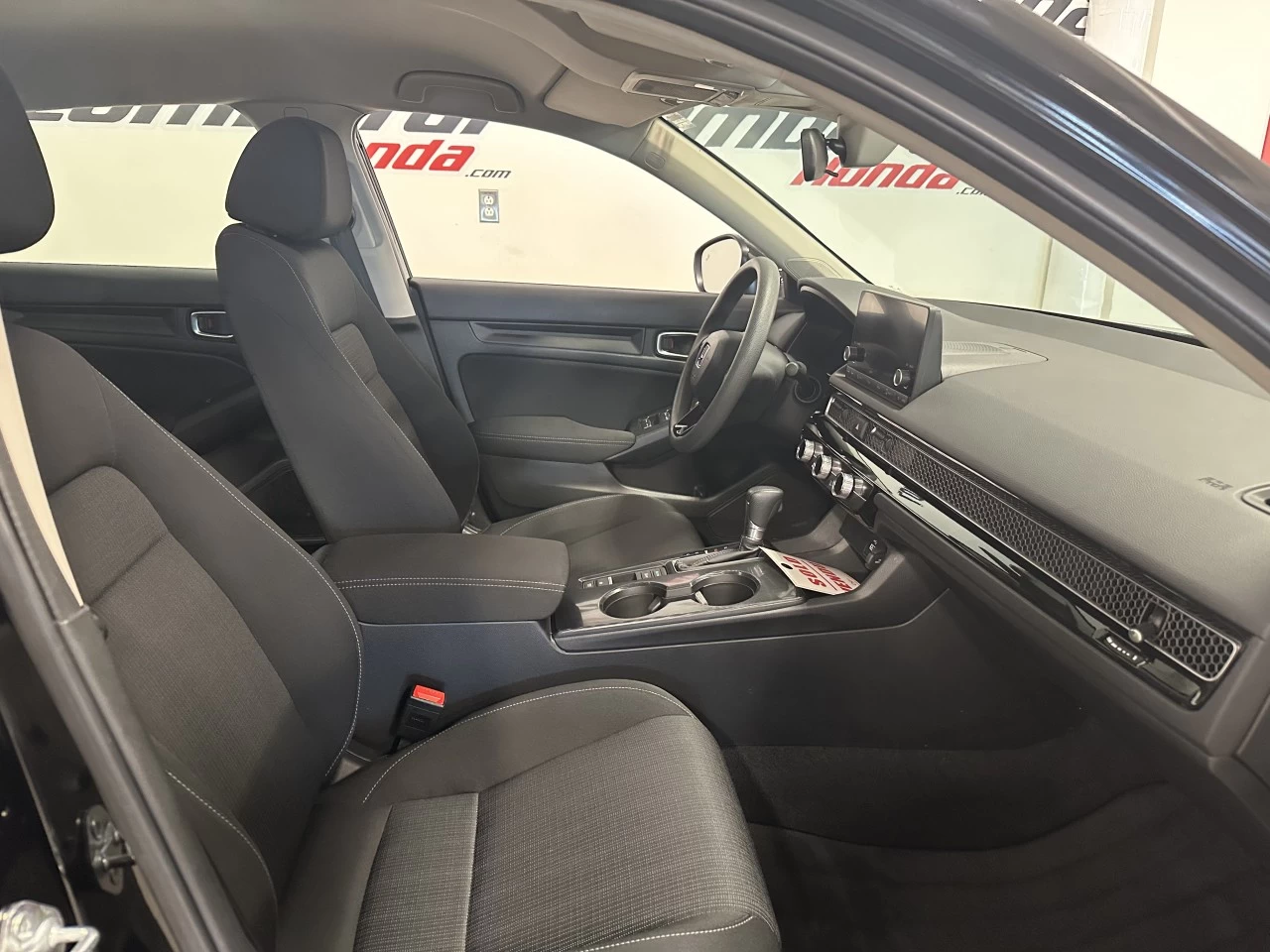 2022 Honda Civic
                                                    LX Image principale