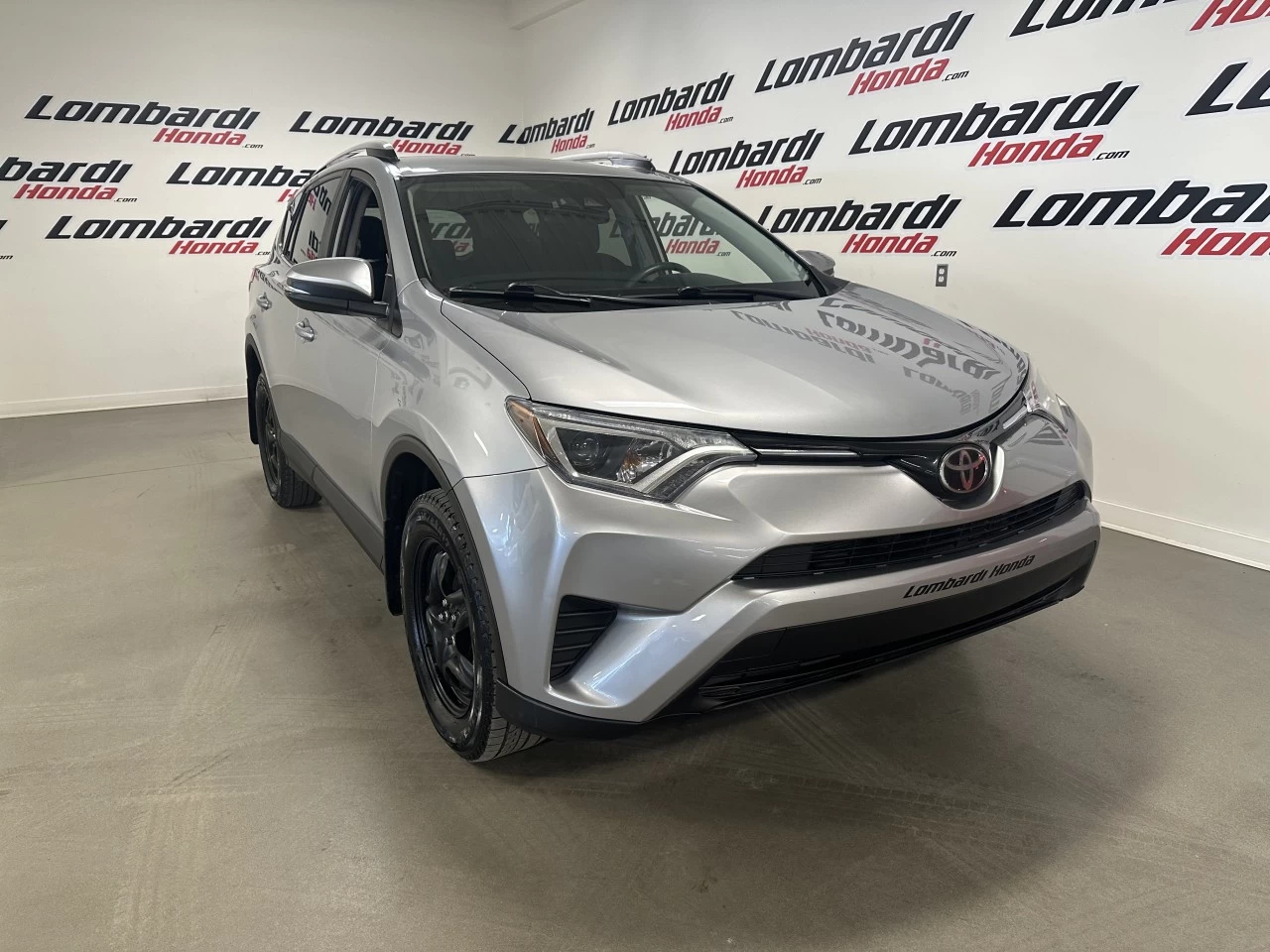 2018 Toyota RAV4 LE Main Image