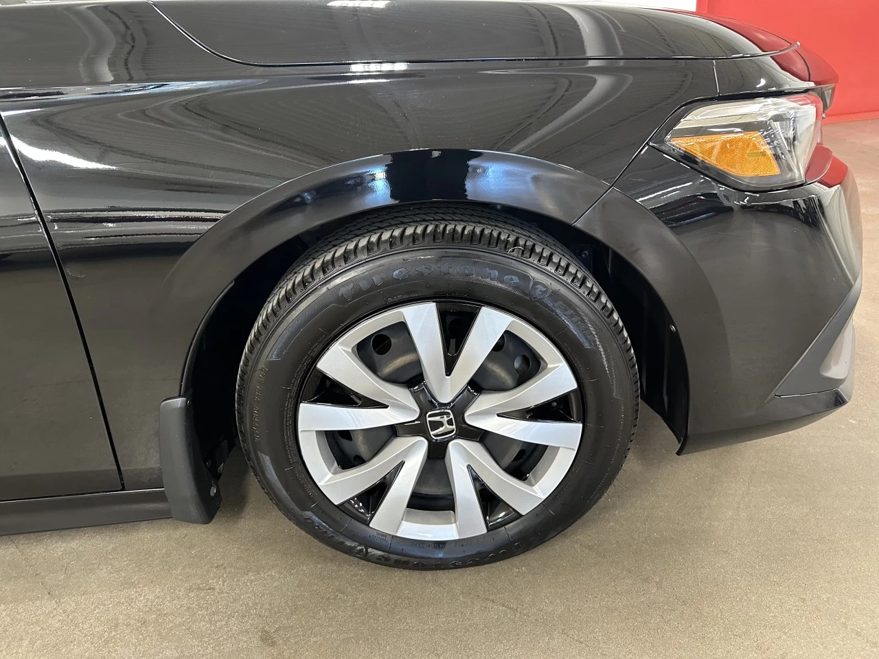 2023 Honda Civic LX Main Image