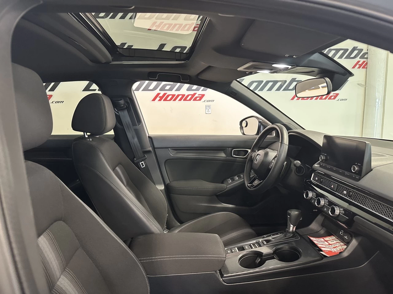 2023 Honda Civic
                                                    Sport/Sport-B Main Image