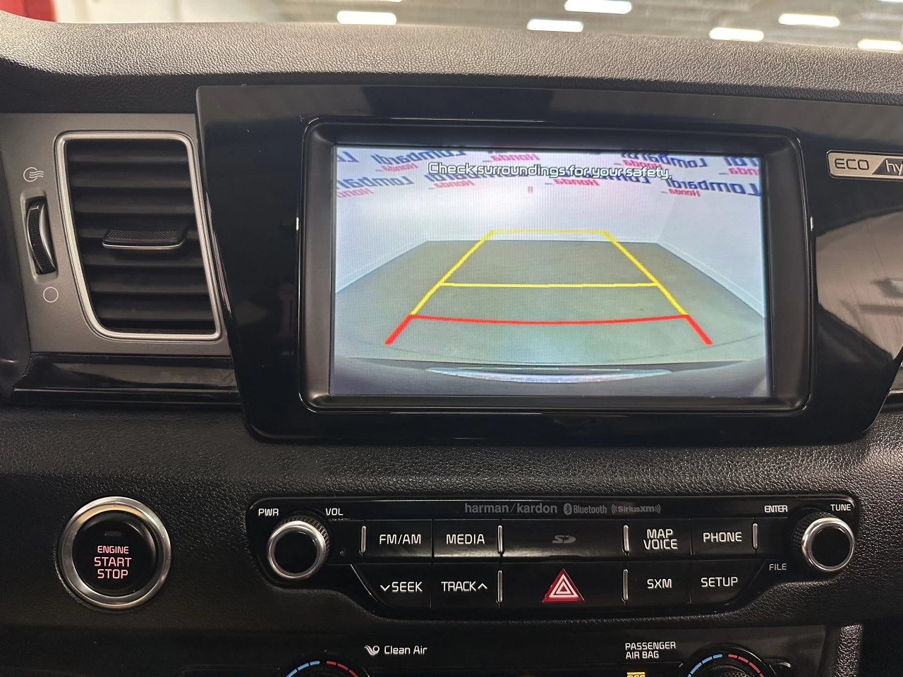 2017 Kia Niro EX Touring Main Image