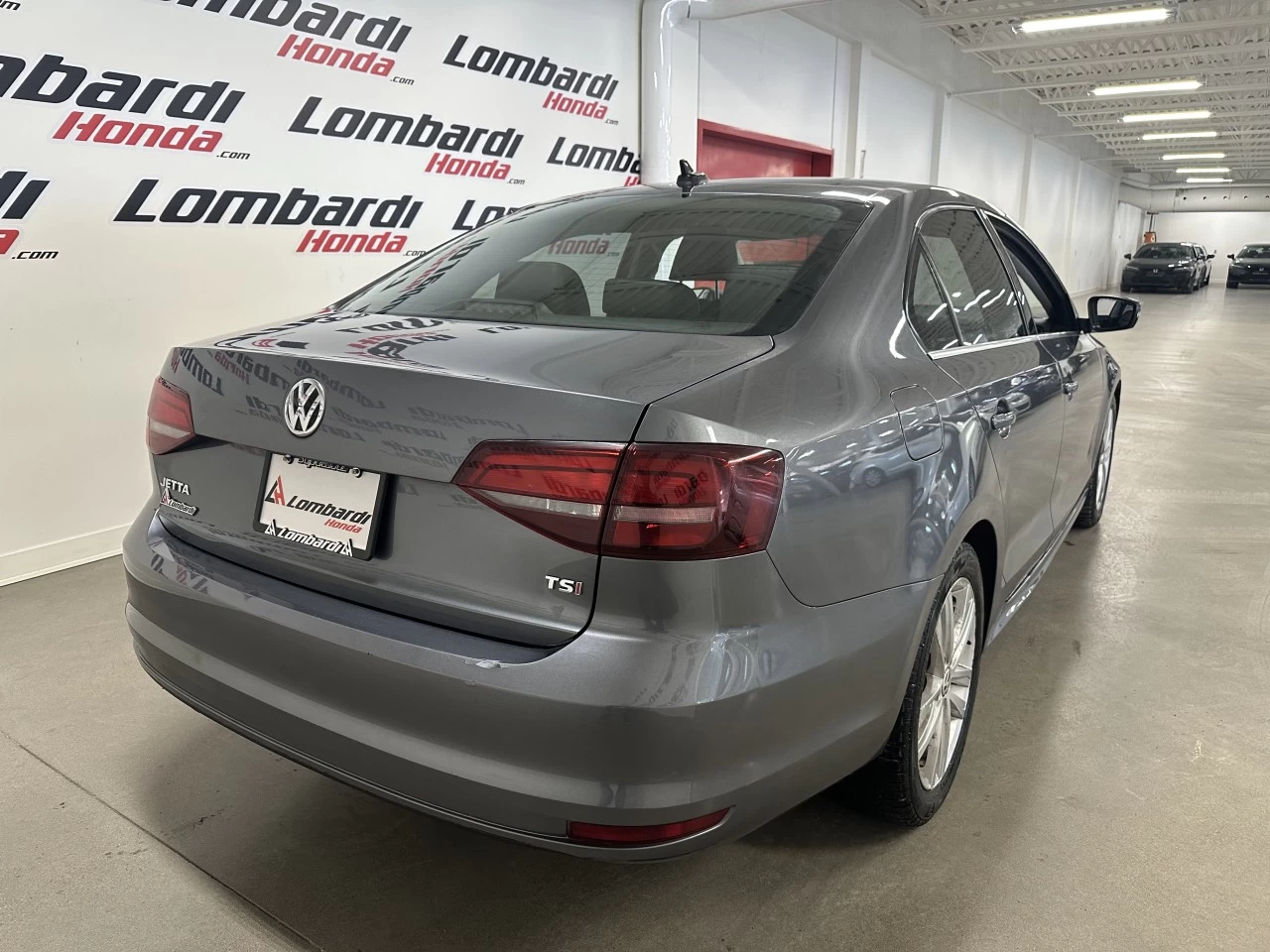 2016 Volkswagen Jetta Highline/Comfortline Main Image