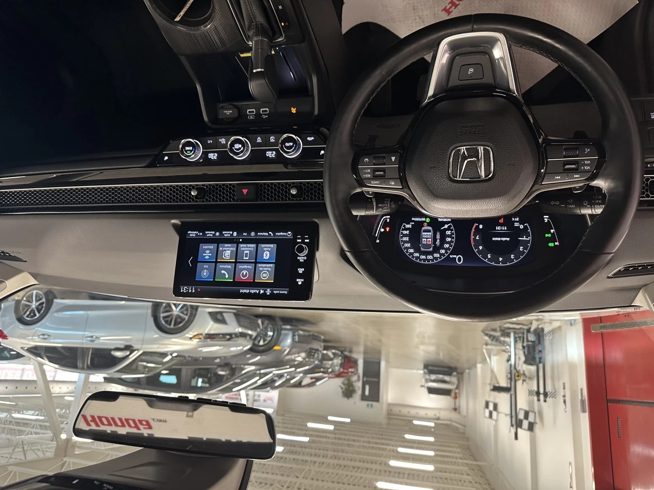 2024 Honda Civic Touring Main Image