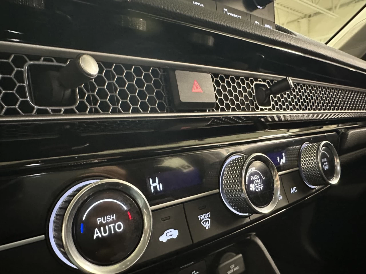 2022 Honda Civic LX Main Image