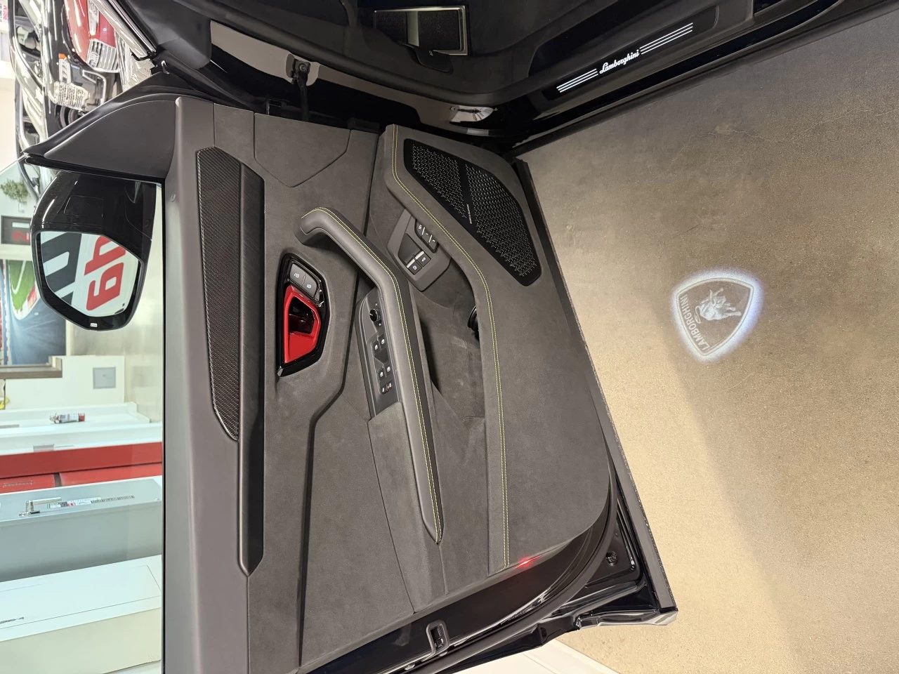 2026 Lamborghini Urus SE Image principale