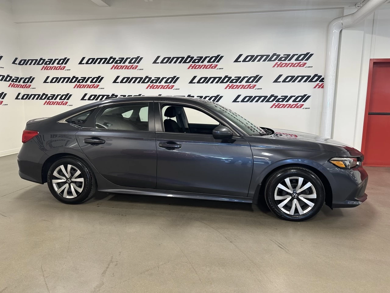 2023 Honda Civic LX Image principale