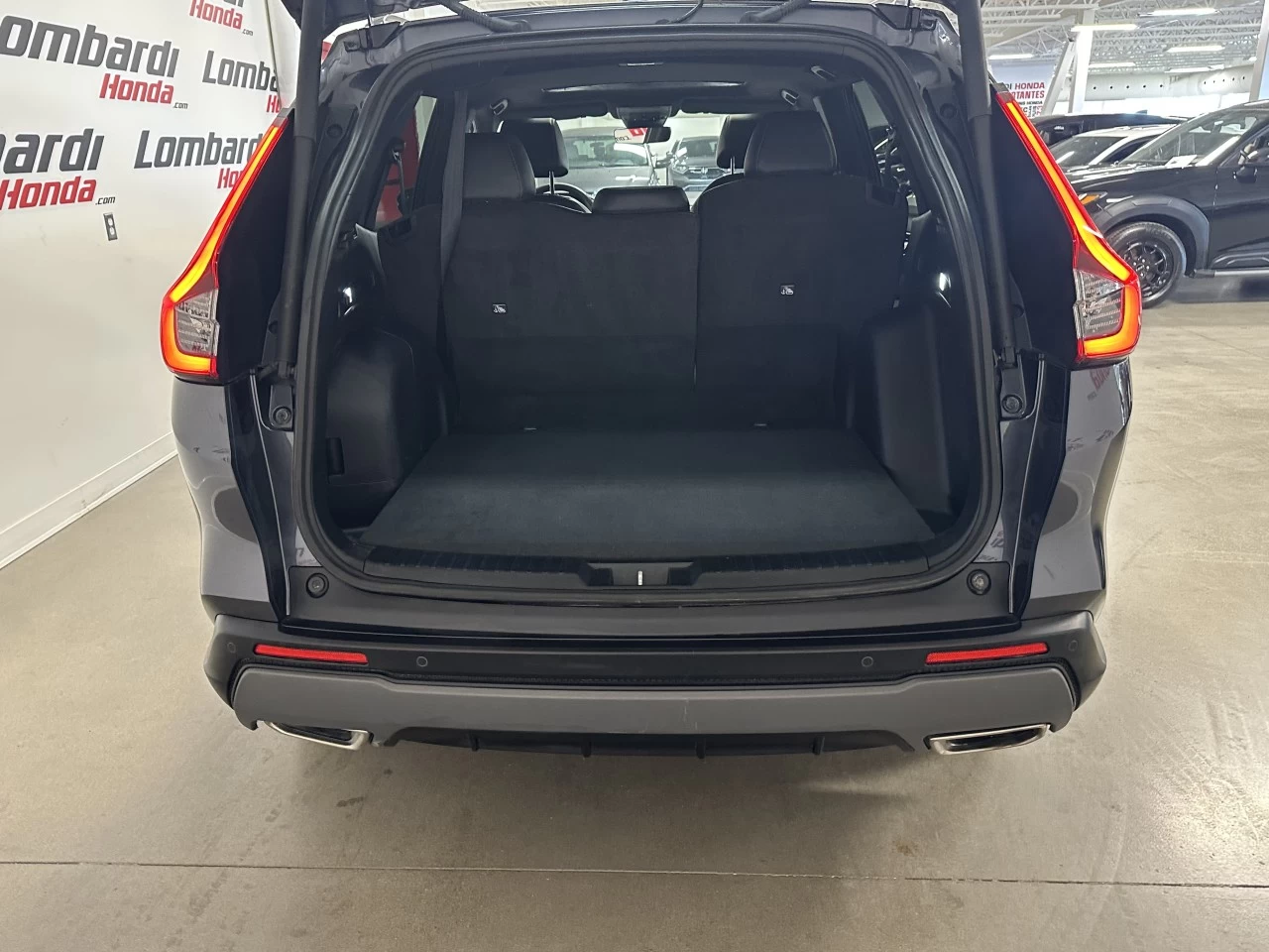 2023 Honda CR-V hybride Touring Main Image