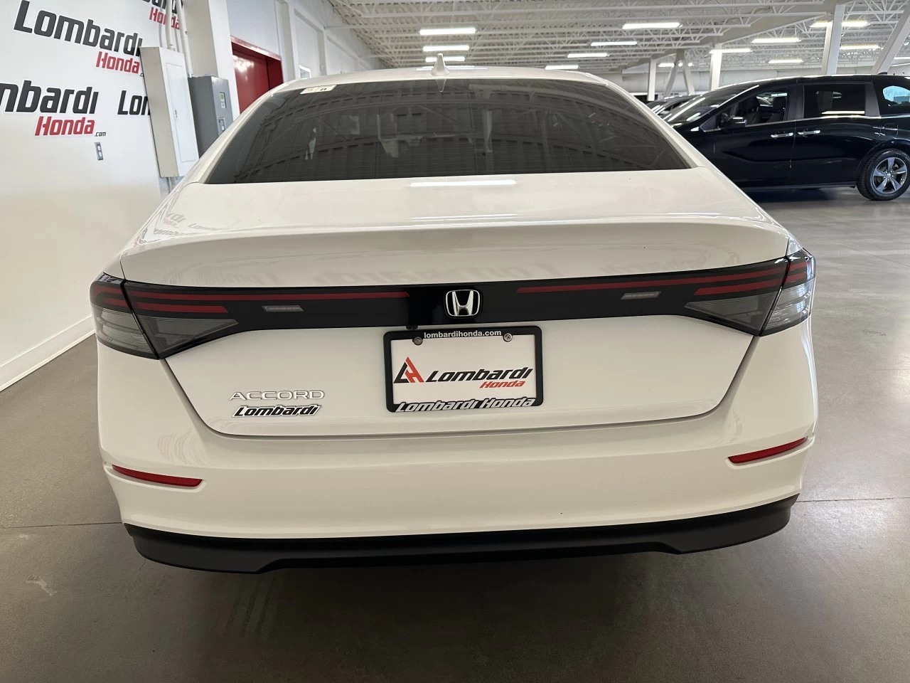 2023 Honda Accord
                                                    EX Image principale
