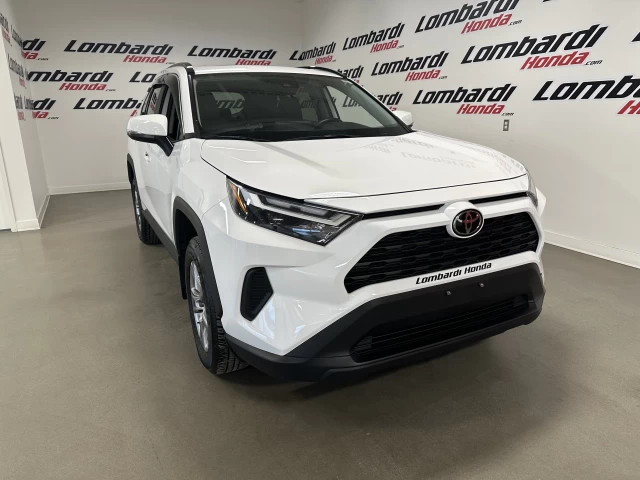 Toyota RAV4 XLE 2022