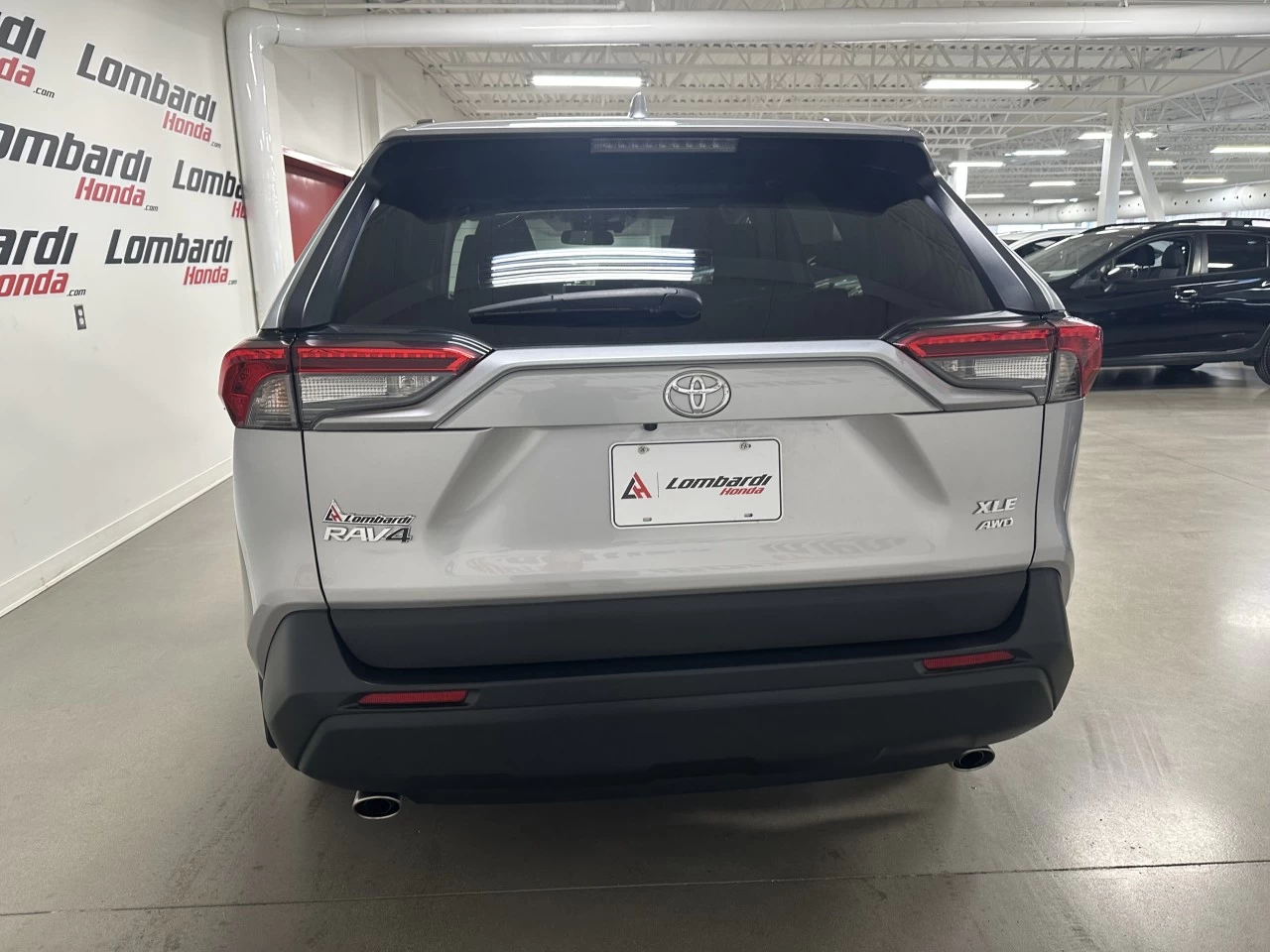 2023 Toyota RAV4 XLE Main Image