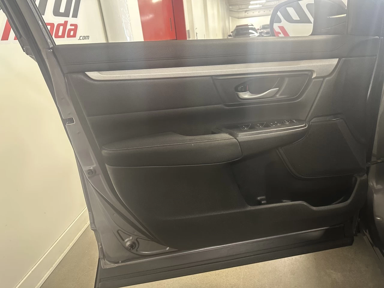 2022 Honda CR-V LX Main Image