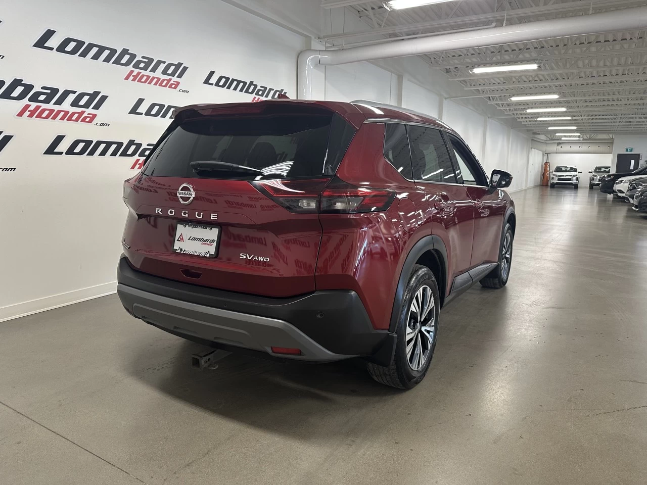 2021 Nissan Rogue
                                                    SV Main Image