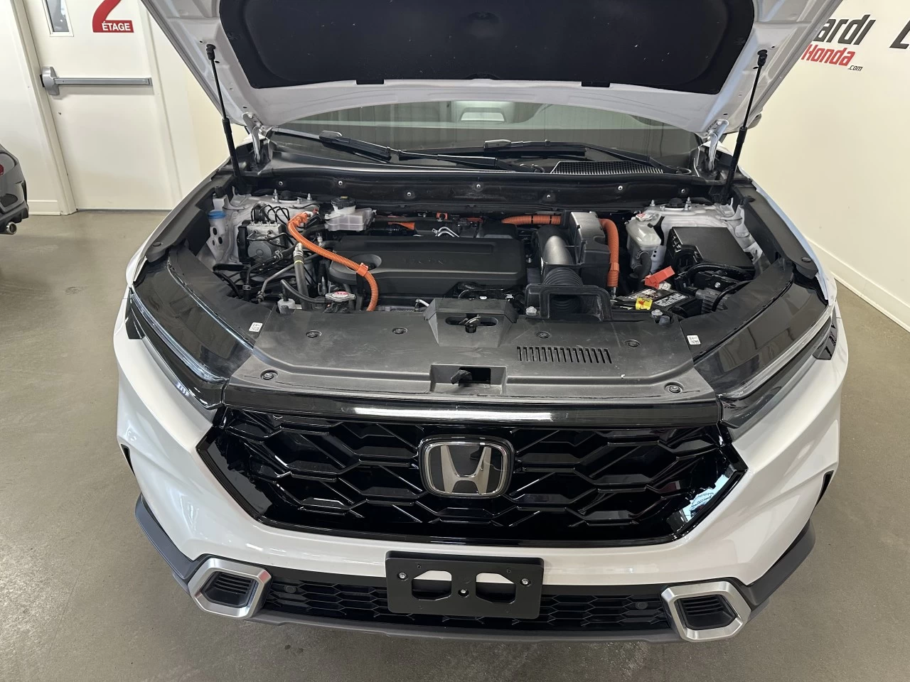 2024 Honda CR-V
                                                    Touring Image principale