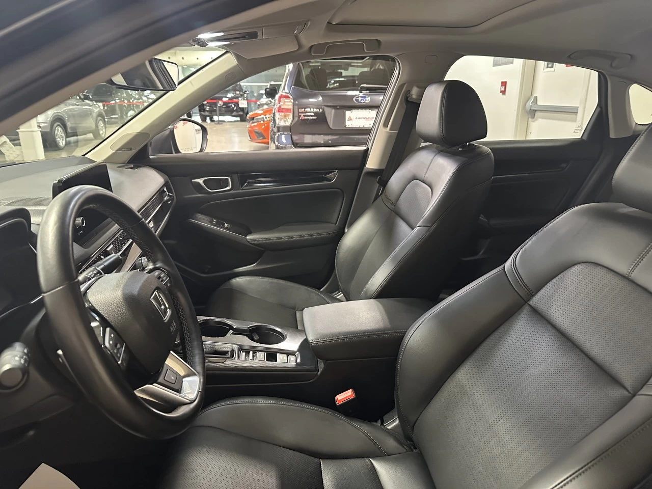 2022 Honda Civic Touring Main Image