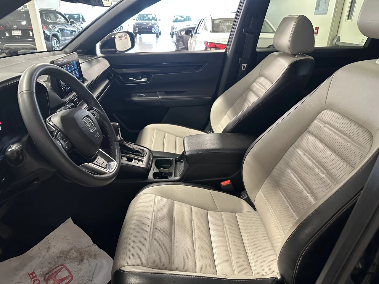 2024 Honda CR-V hybride Touring Main Image