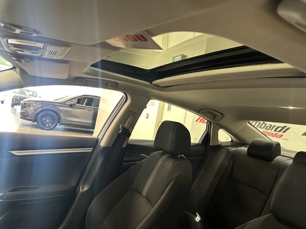 2021 Honda Civic EX Main Image