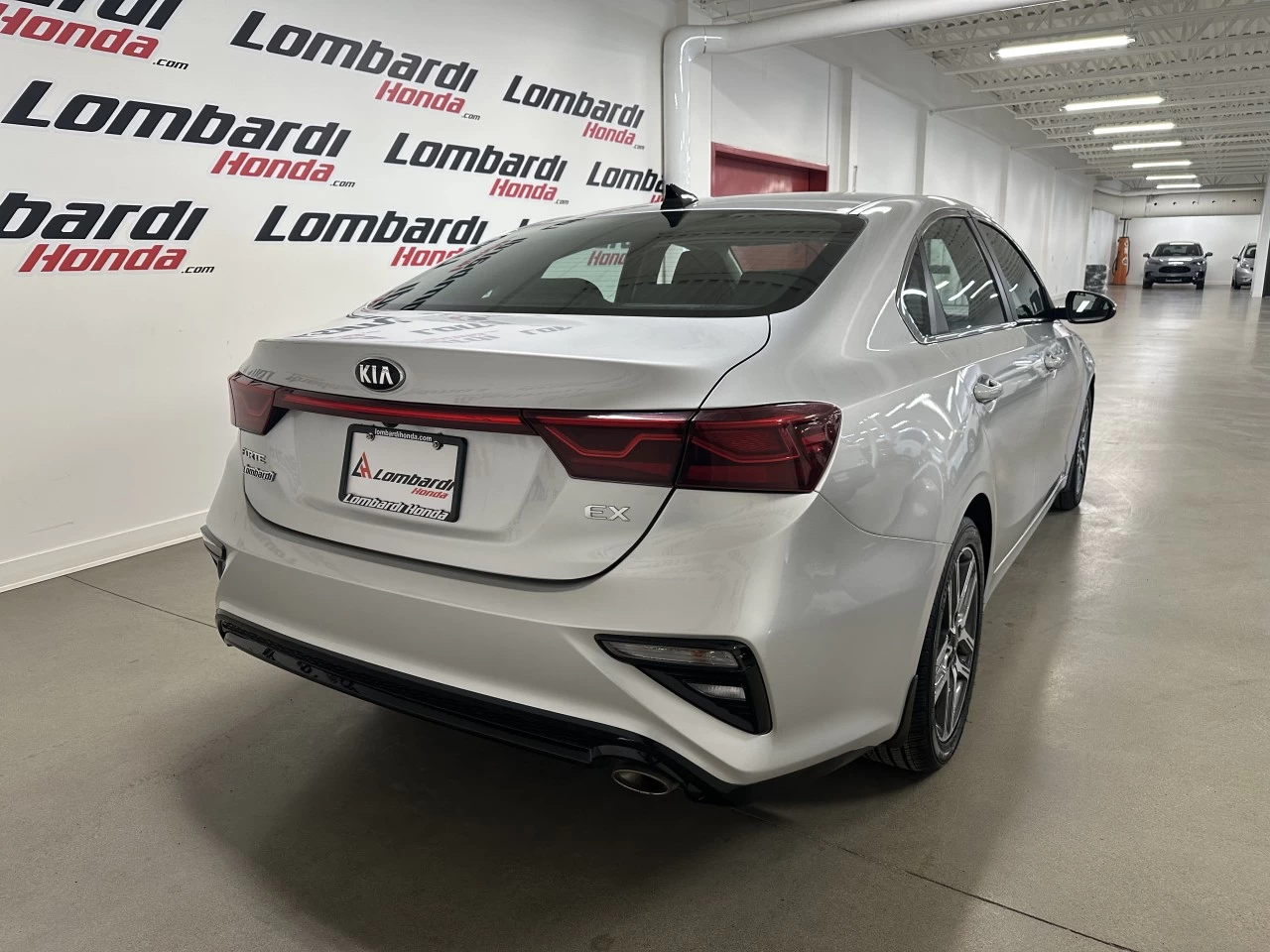 2020 Kia Forte
                                                    EX Main Image