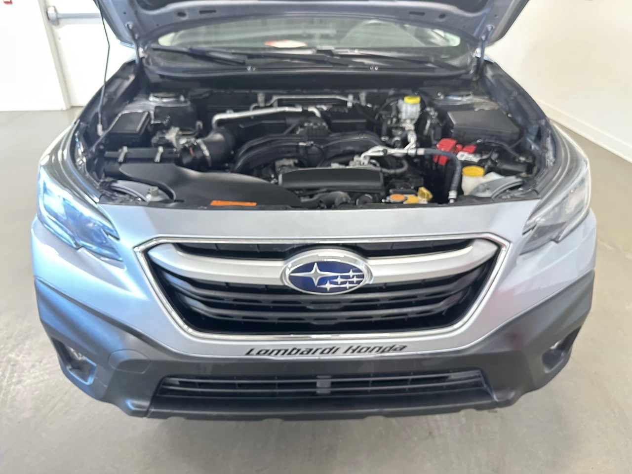 2020 Subaru Outback Touring Main Image