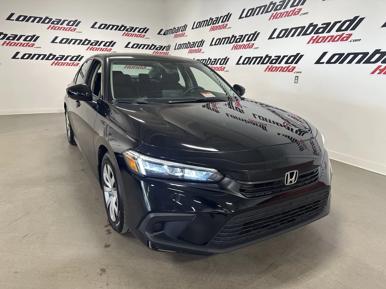 2022 Honda Civic LX Main Image