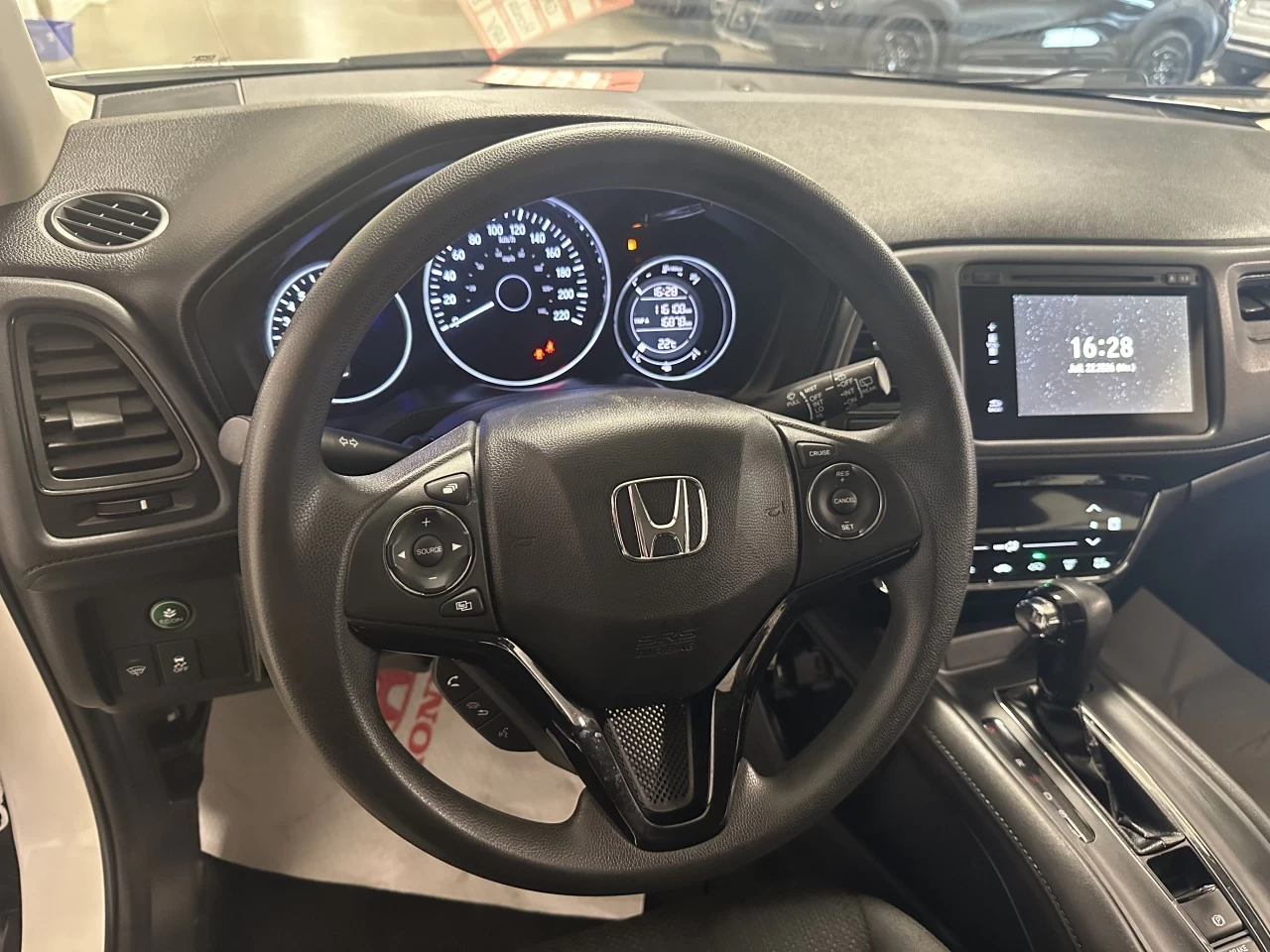 2016 Honda HR-V LX Main Image