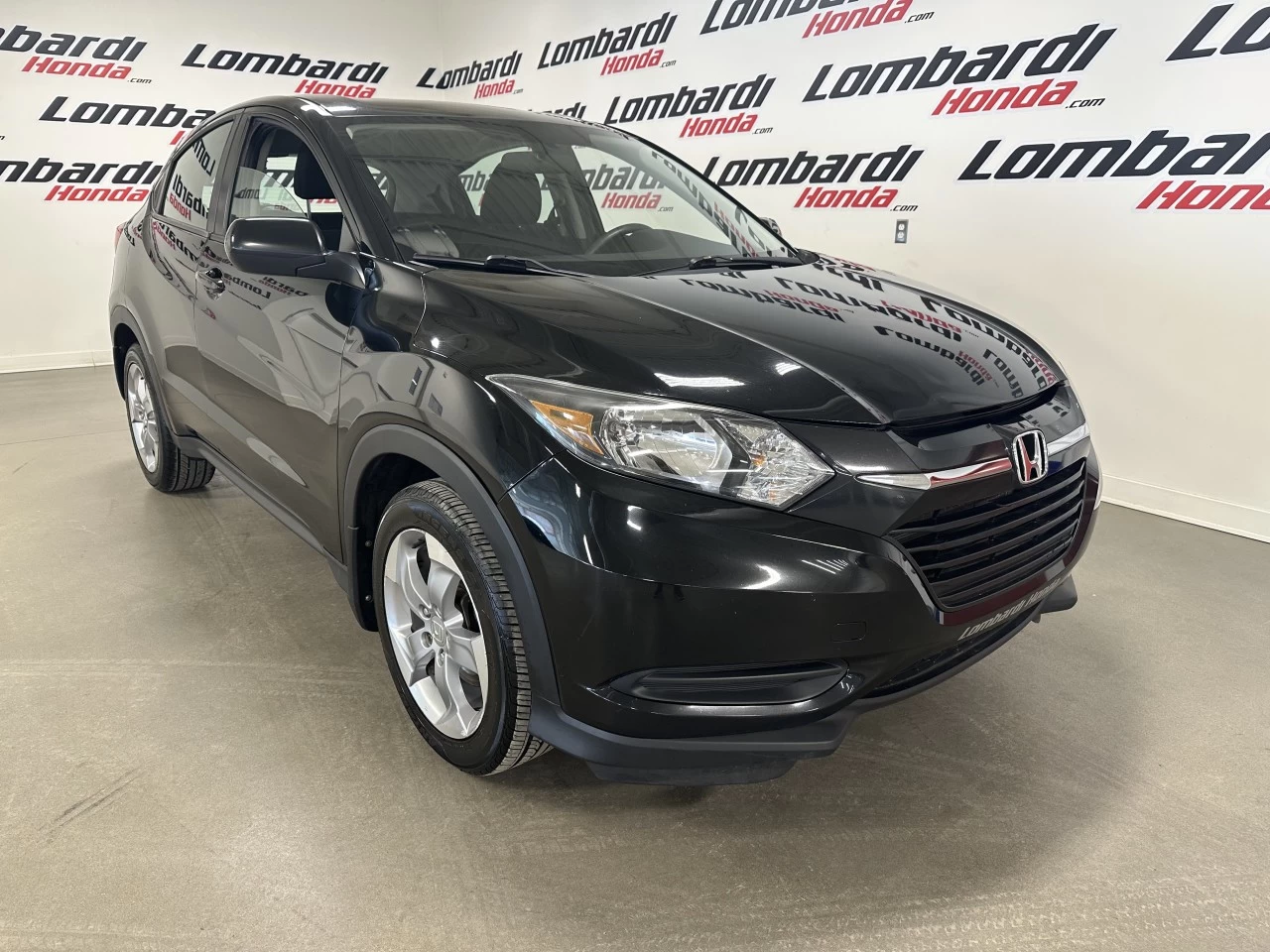 2017 Honda HR-V LX Main Image