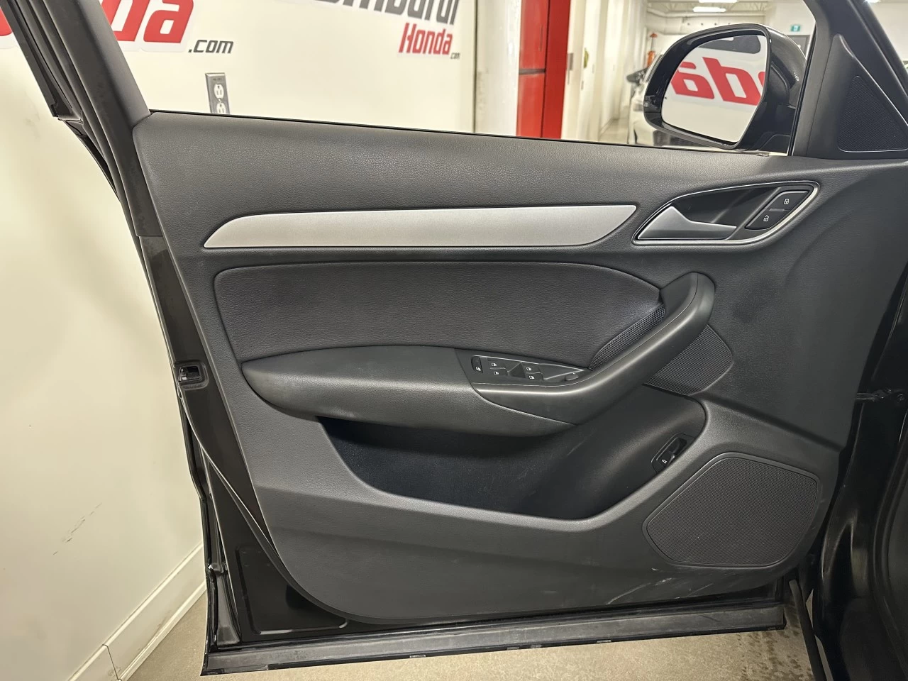 2017 Audi Q3 Komfort Main Image