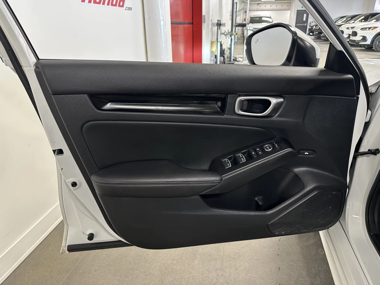 2023 Honda Civic
                                                    Touring Image principale