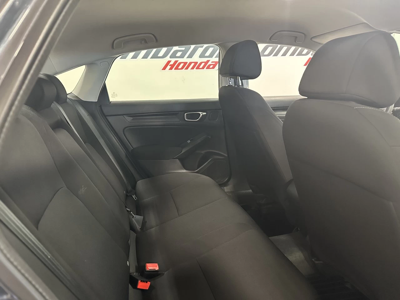 2023 Honda Civic LX Image principale