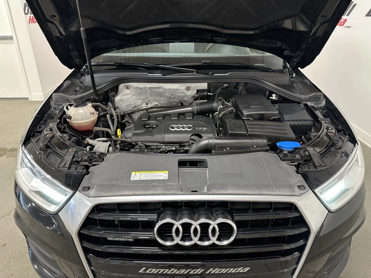 2017 Audi Q3 Komfort Main Image