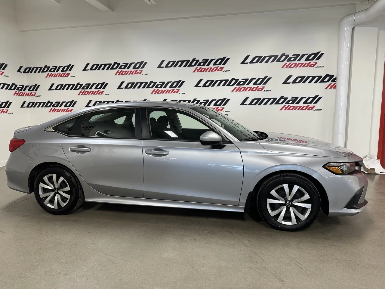 2024 Honda Civic LX Image principale