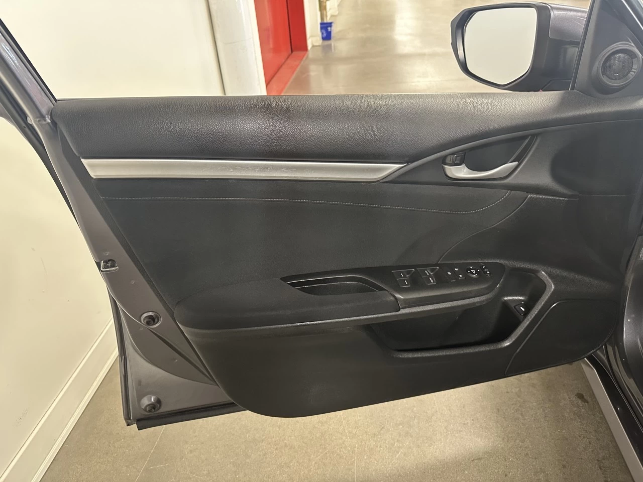 2021 Honda Civic EX Main Image