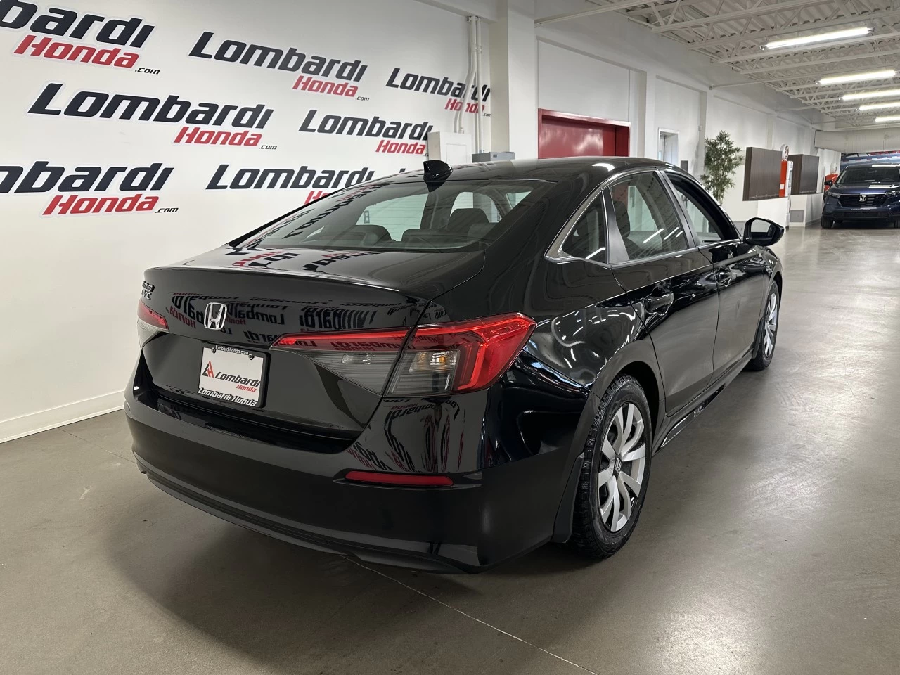 2022 Honda Civic LX Main Image