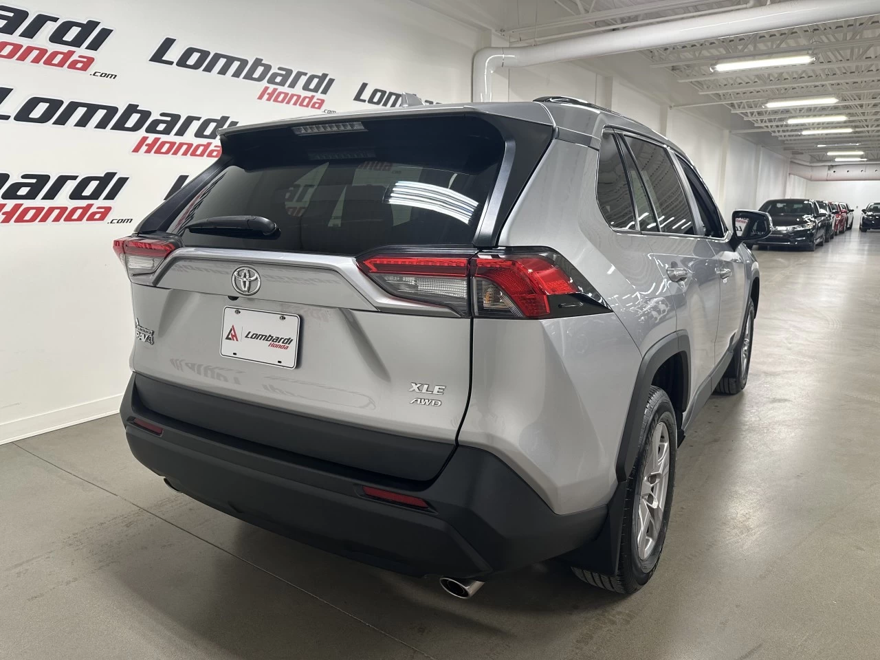 2023 Toyota RAV4 XLE Main Image
