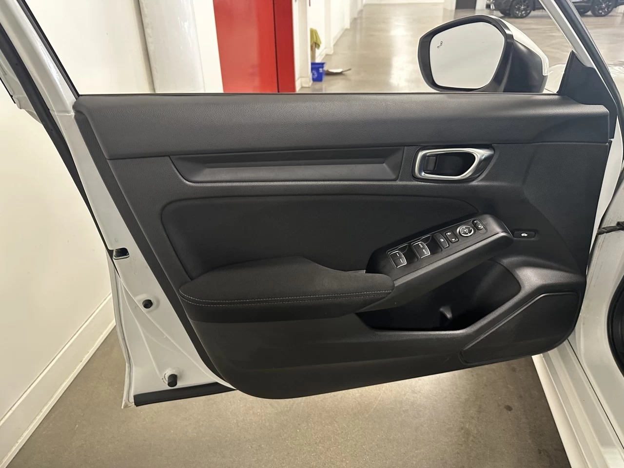 2022 Honda Civic LX Main Image
