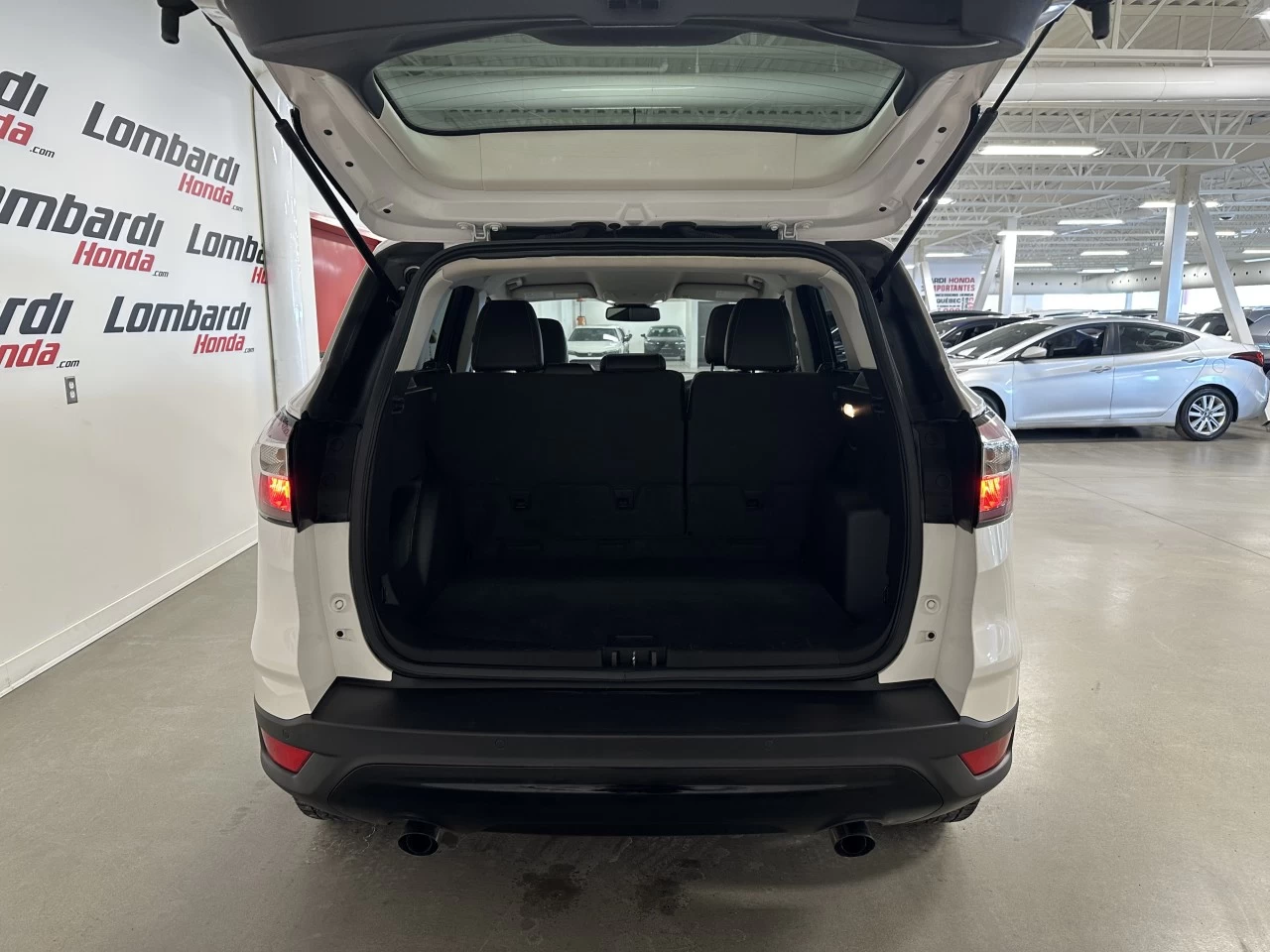 2018 Ford Escape SE Main Image