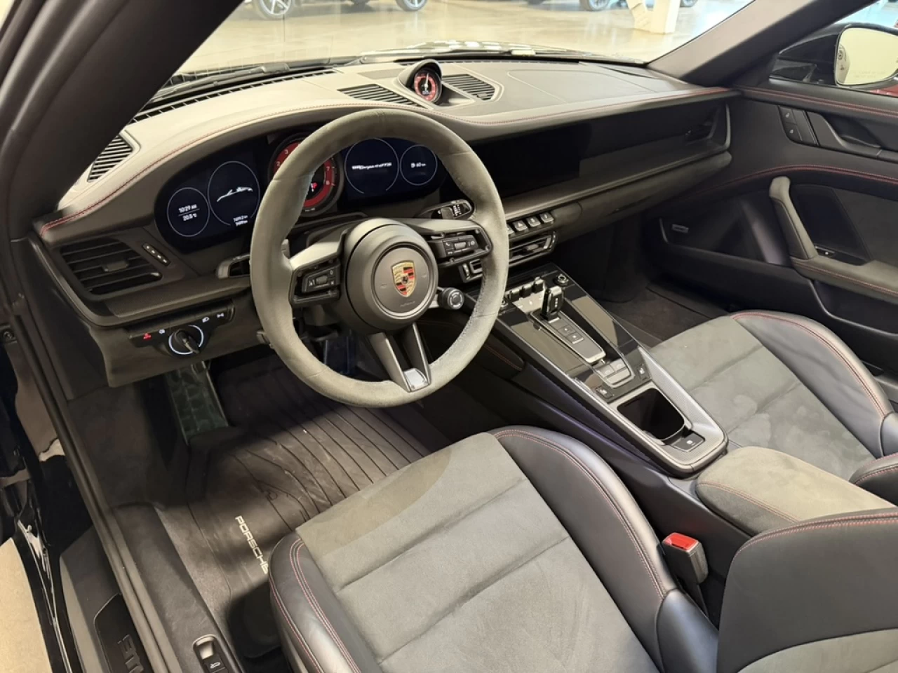 2024 Porsche 911 4 GTS Image principale