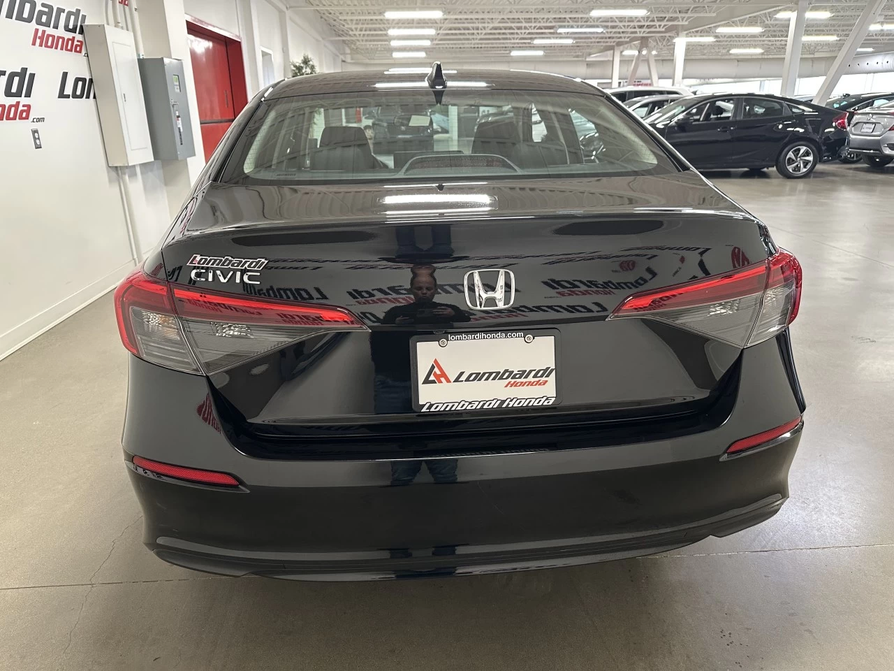 2022 Honda Civic LX Main Image