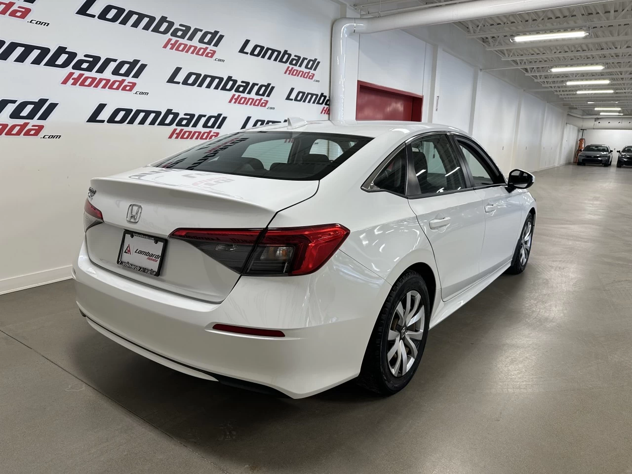 2022 Honda Civic LX Main Image