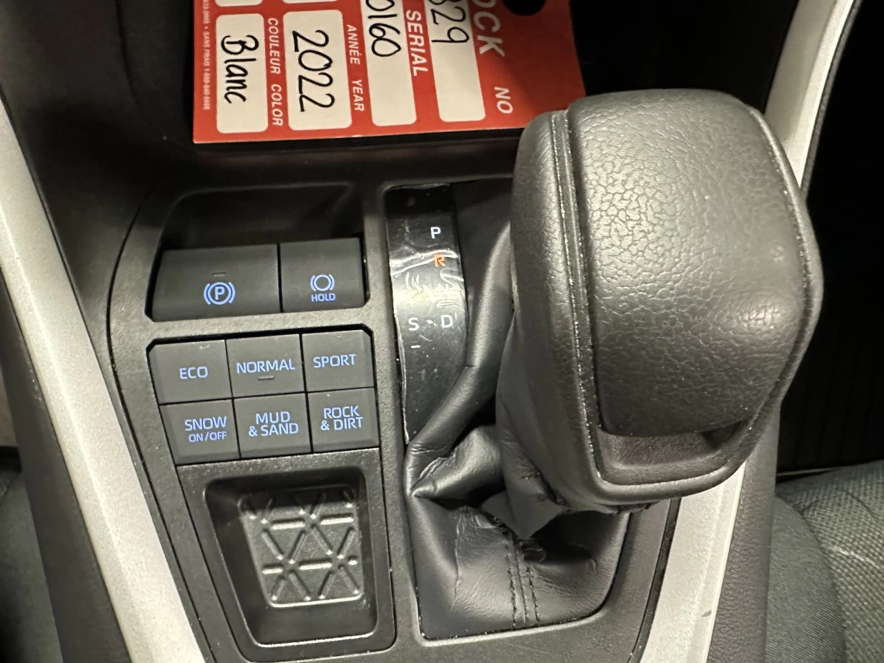 2022 Toyota RAV4 XLE Image principale