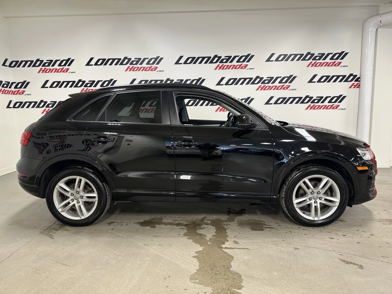 2017 Audi Q3 Komfort Main Image