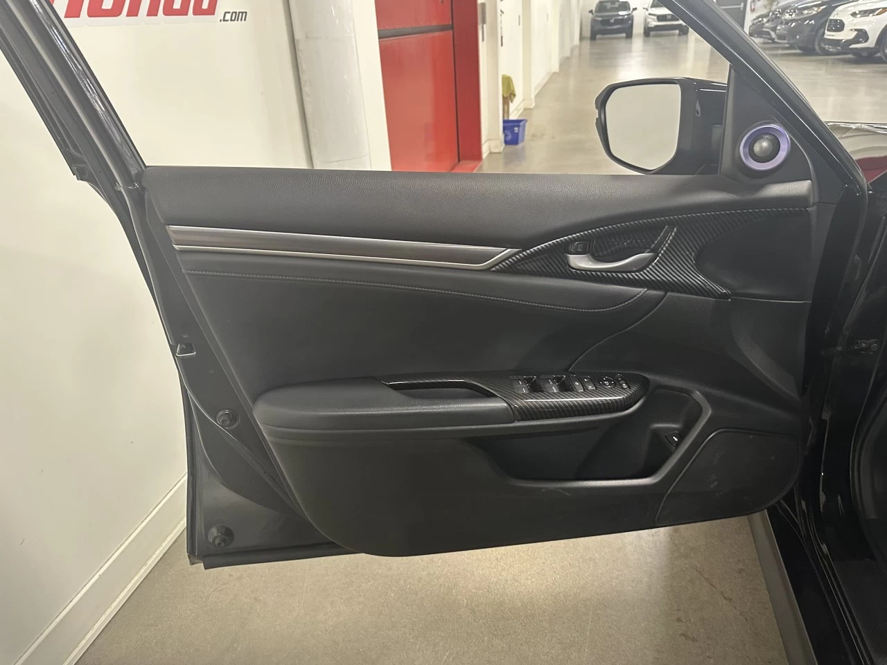 2020 Honda Civic Touring Main Image