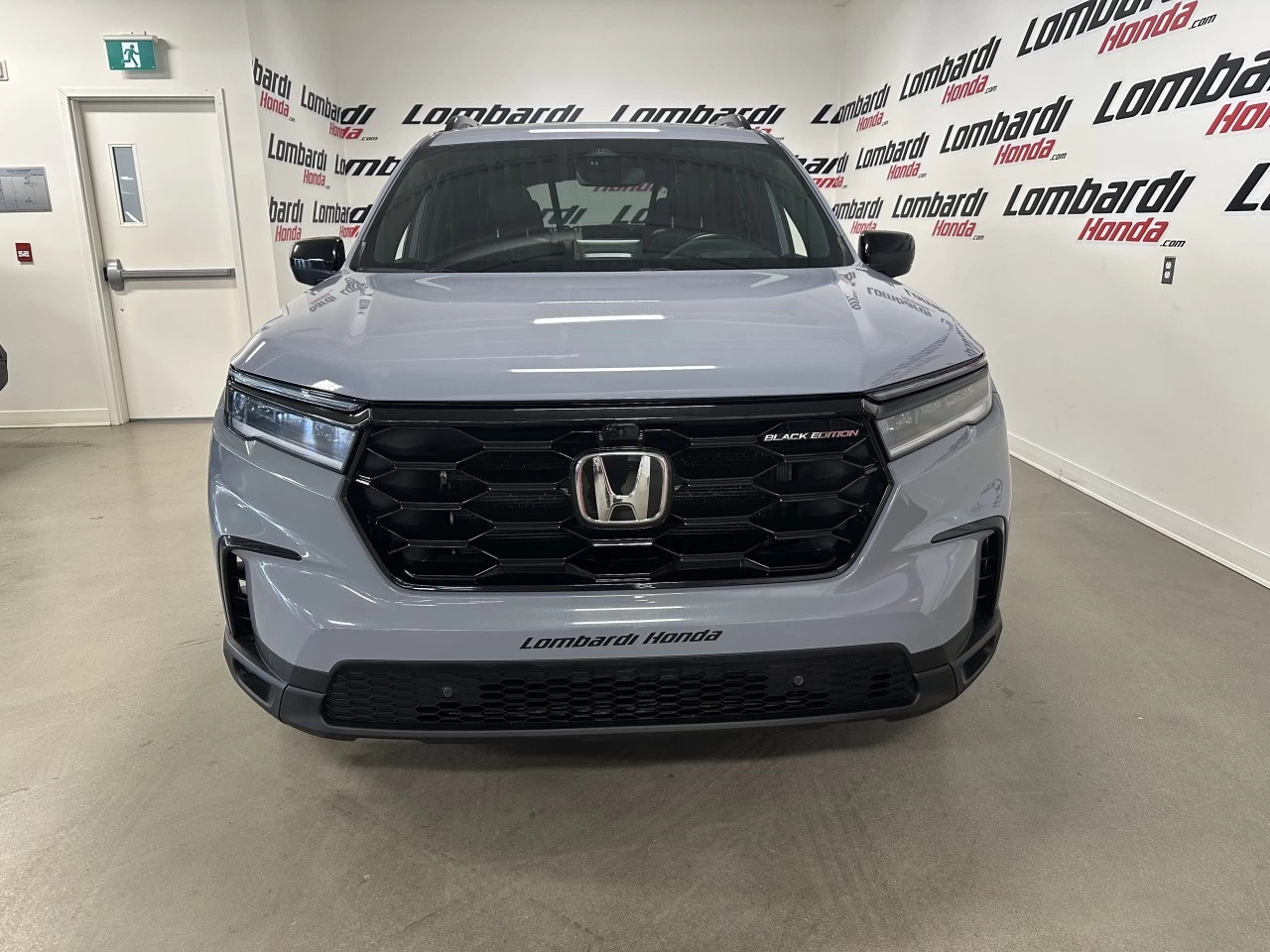 2023 Honda Pilot Black Edition Main Image