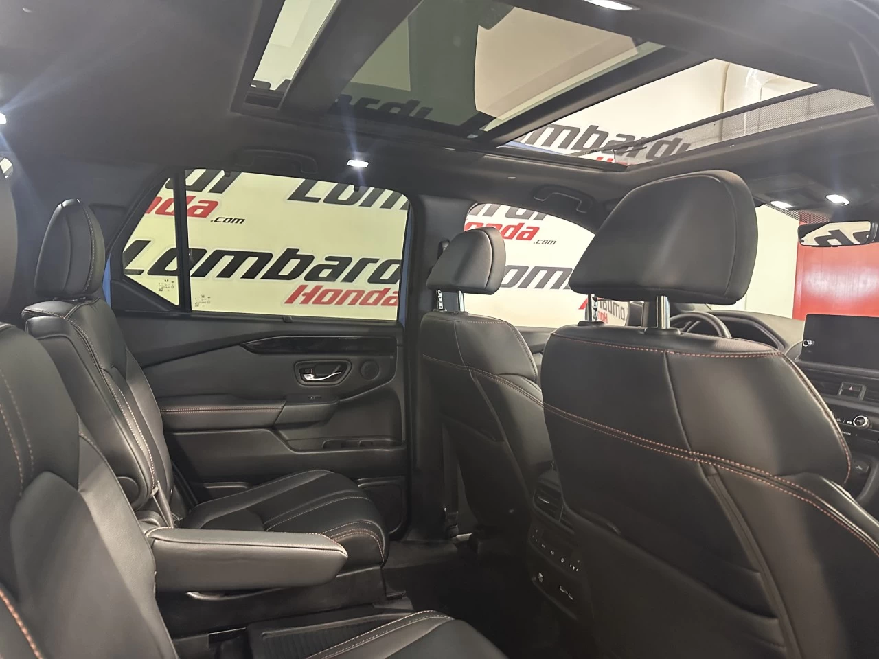 2023 Honda Pilot TrailSport Main Image